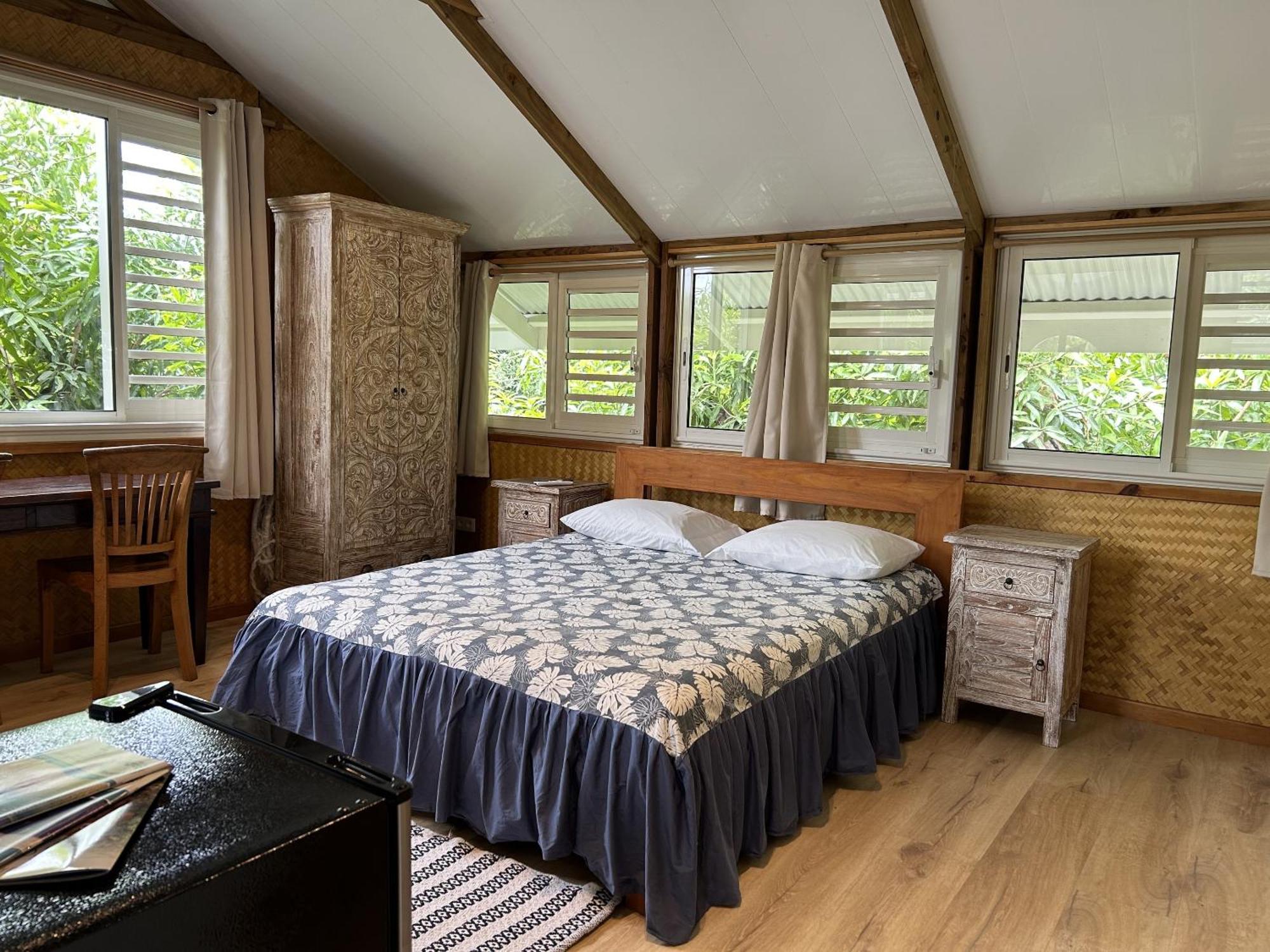Pare Lodge Tahiti Pirae ภายนอก รูปภาพ